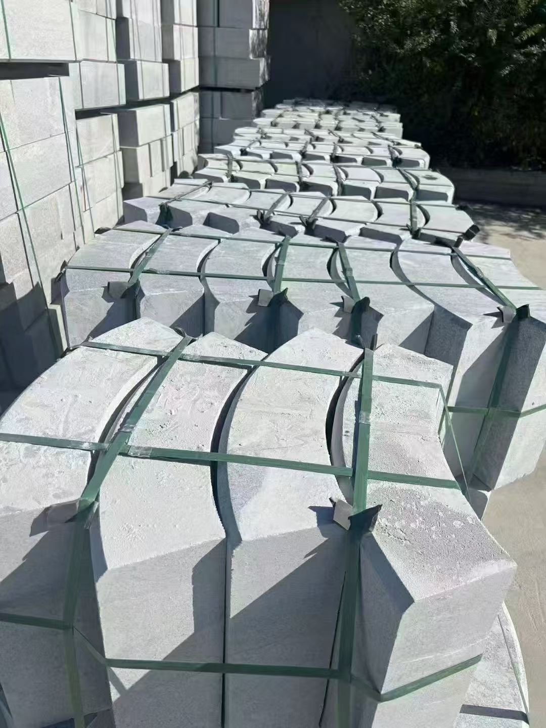 长沙 芝麻灰弧形路沿石